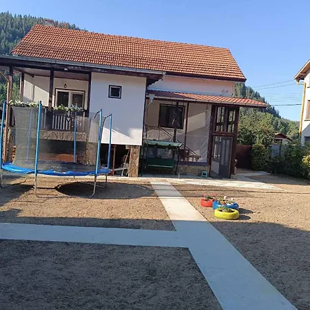 Vakantiehuis марковата къща Madzhare